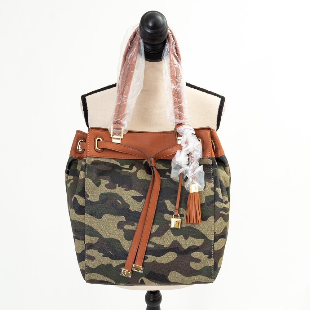 Camo large tote olive green canvas & cognac brown leather trim & tassel G.I.L.I.